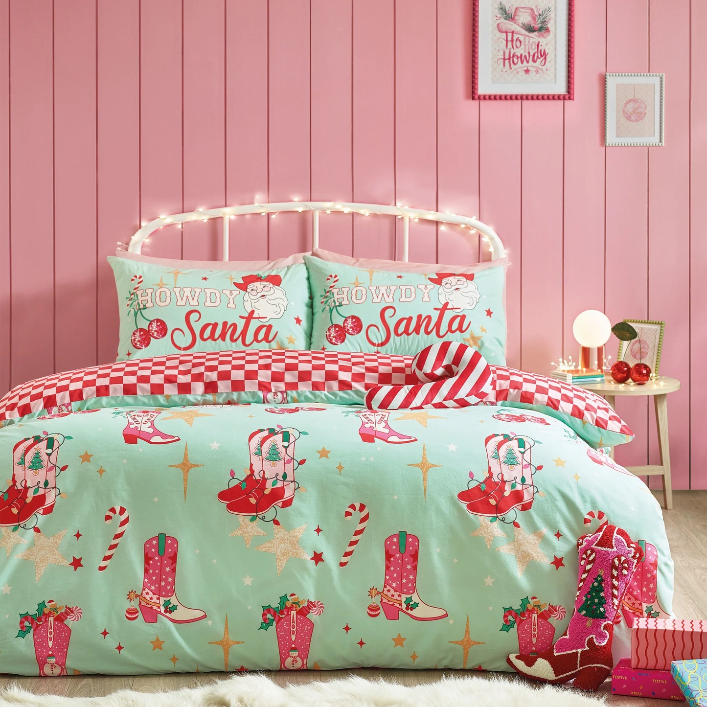 Santa's Howdy Christmas Reversible Duvet Cover Set By Catherine Lansfield