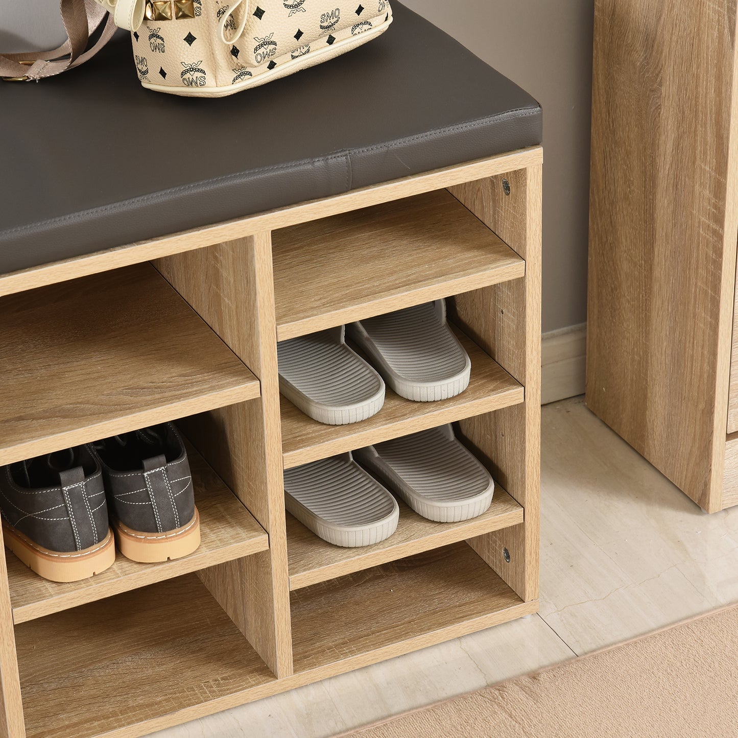 Multi-Storage Shoe Rack w/ 14 Compartments & Cushion