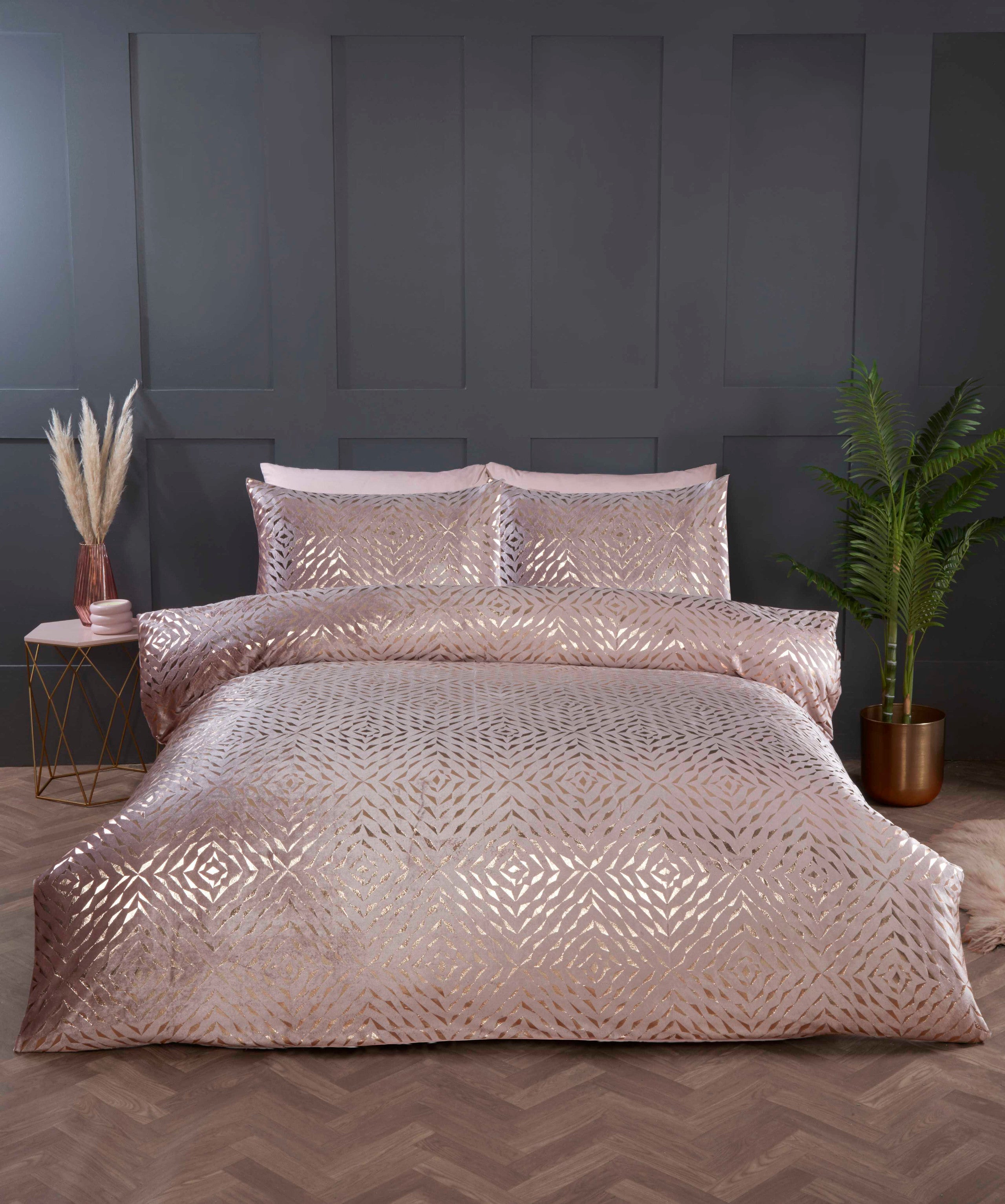 Bellagio Duvet Set - Blush or Silver