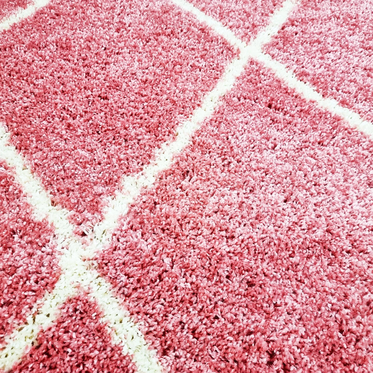 Diamond Geometric Pink Fluffy Shaggy Rug