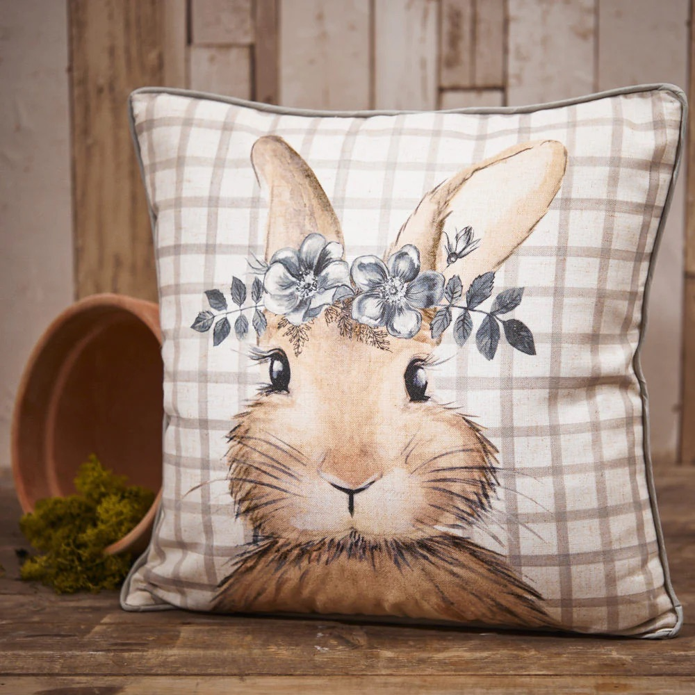 Blankets, Throws & Cushions