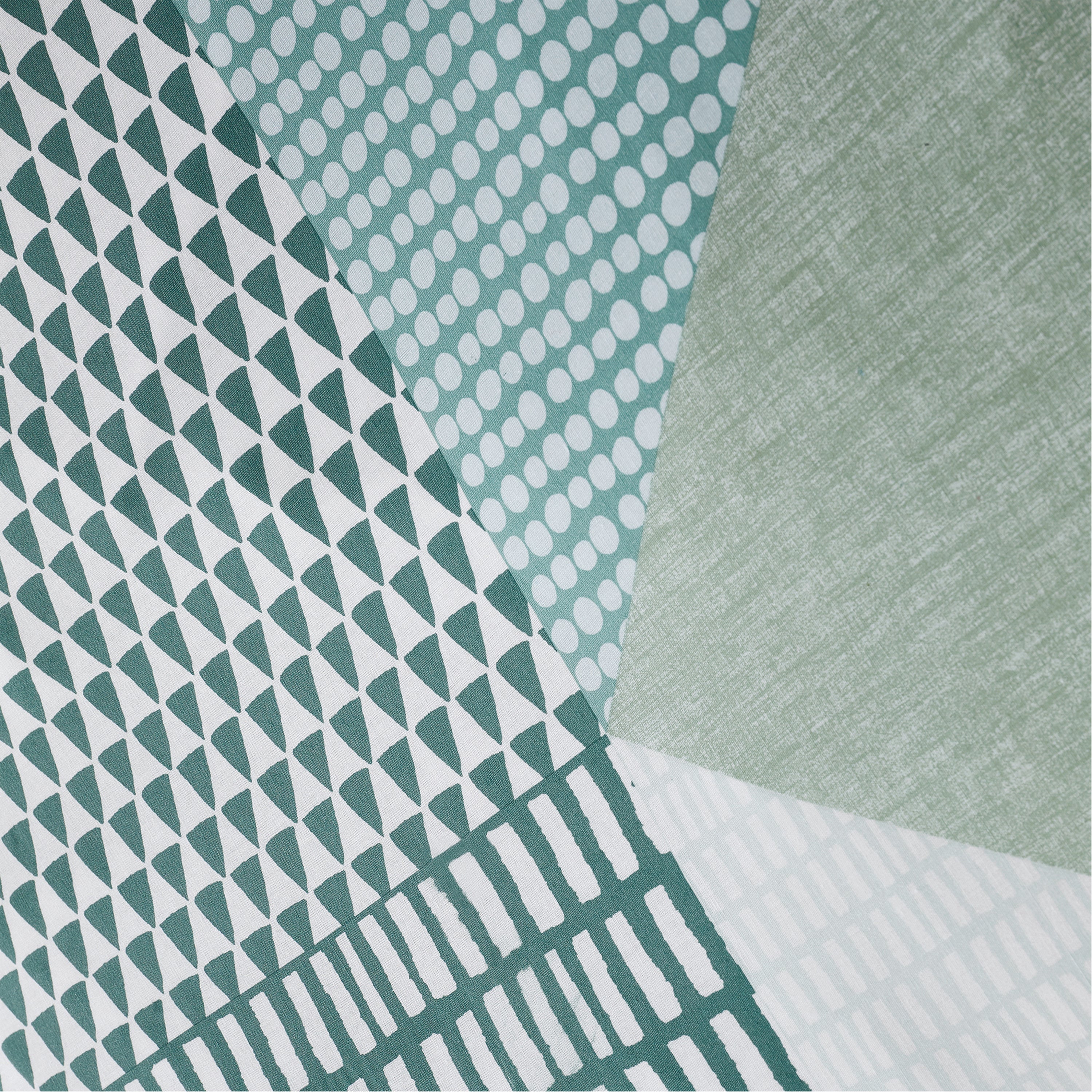 Larsson Geo Geometric Green Duvet Cover Set by Catherine Lansfield