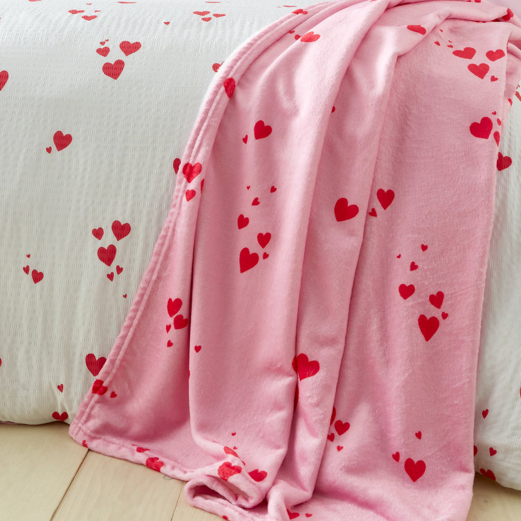 Heart Cosy Fleece Oversized Blanket Throw in Pink by Catherine Lansfield