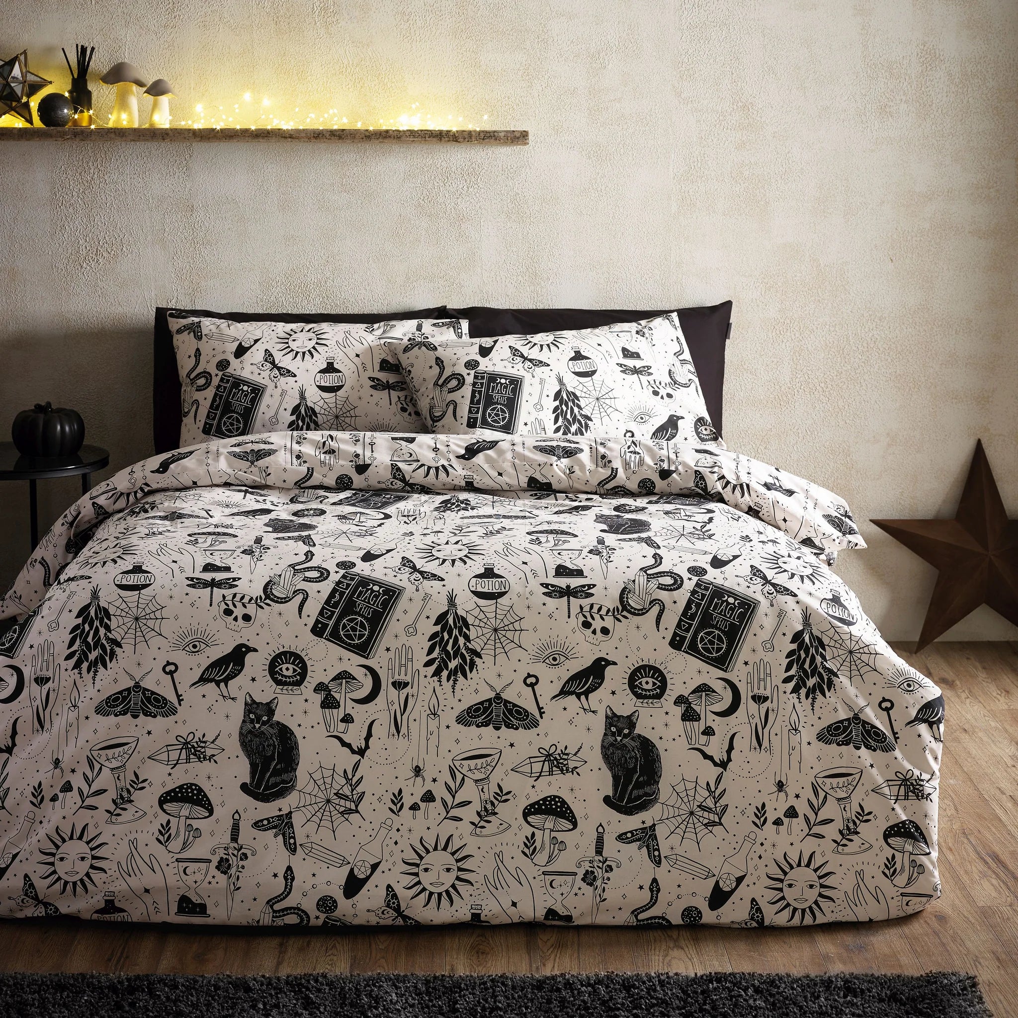 Enchanted Witchcraft Reversible Duvet Cover Set in Black / Natural