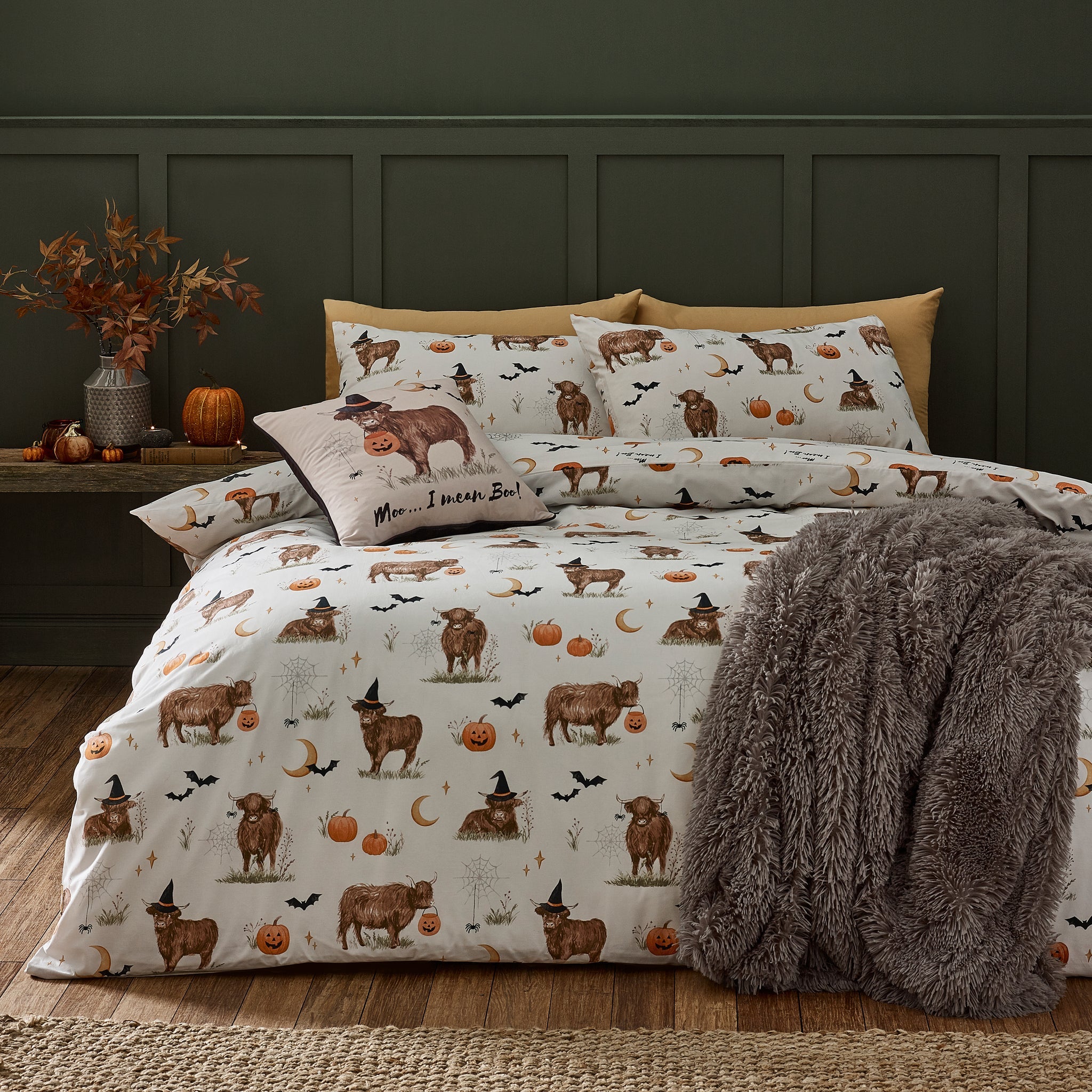 Halloween Highland Cow Reversible Duvet Cover Set