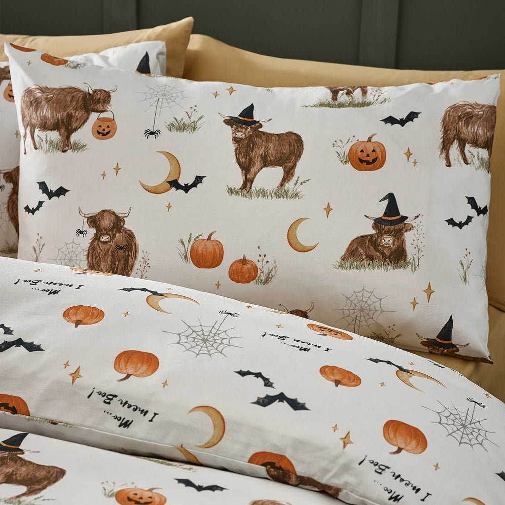 Halloween Highland Cow Reversible Duvet Cover Set