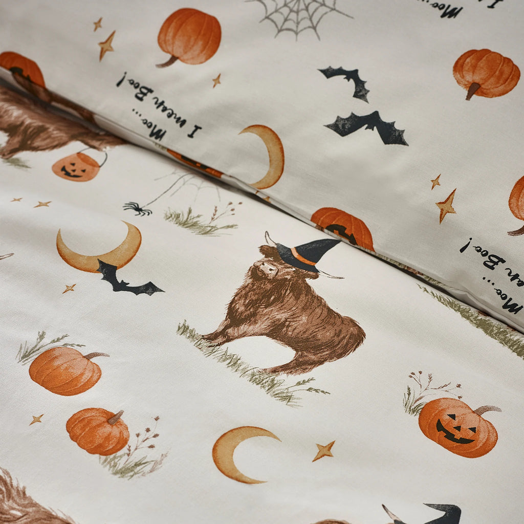 Halloween Highland Cow Reversible Duvet Cover Set