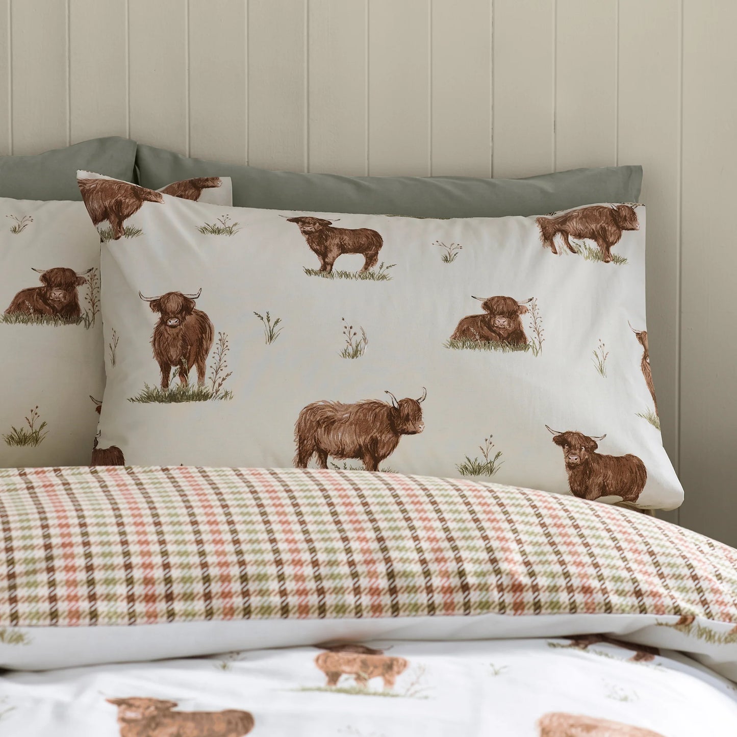 Angus Highland Cow Reversible Bedding Set - Natural