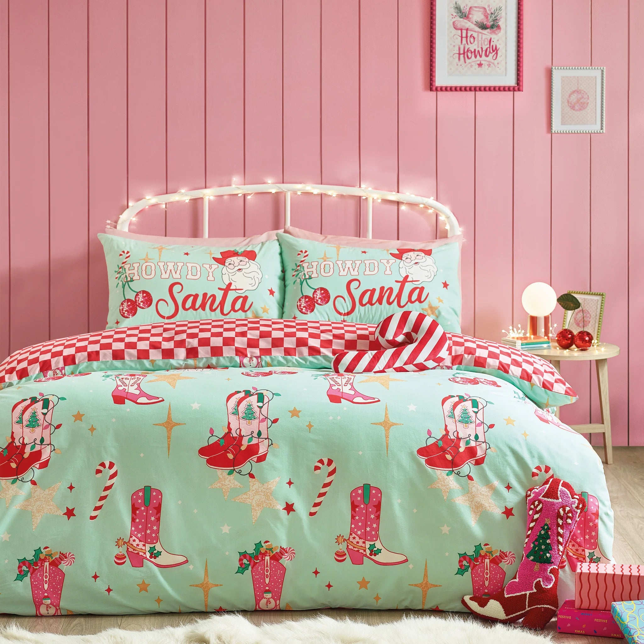 Santa's Howdy Christmas Reversible Duvet Cover Set By Catherine Lansfield