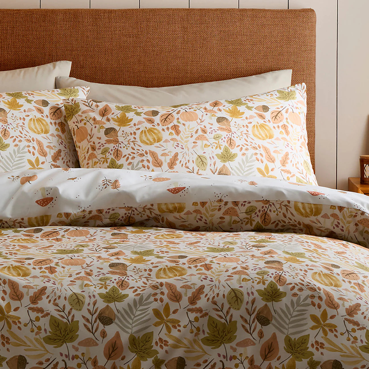 Duvet Cover Set Autumn Foliage Design in Natural