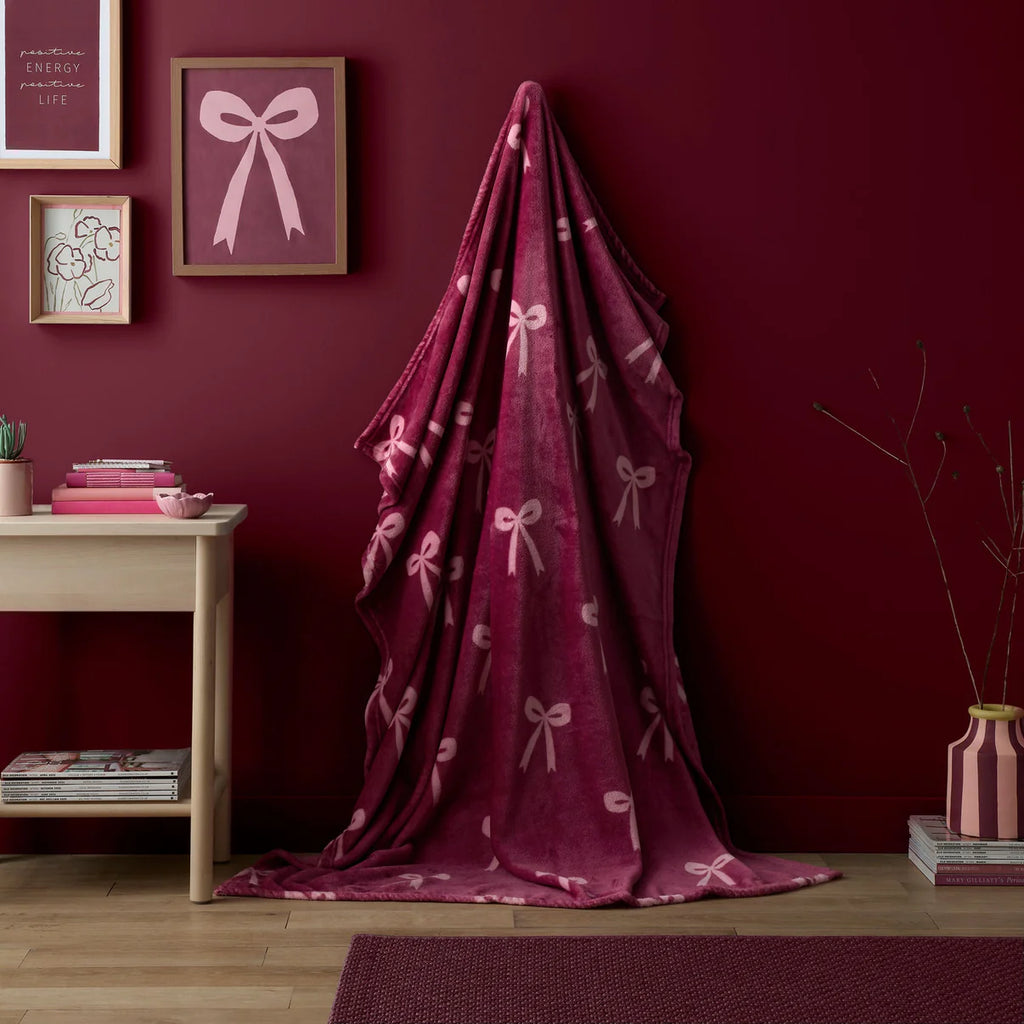 Bows Throw in Berry 120 x 150cm