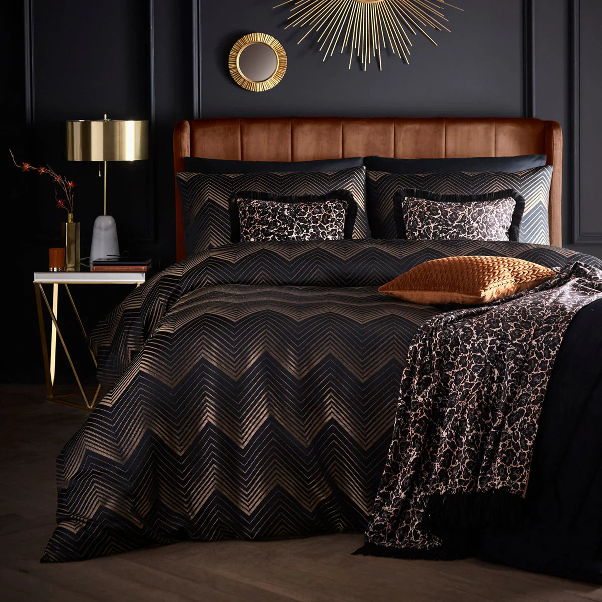 Cocktail Duvet Cover Set in Black