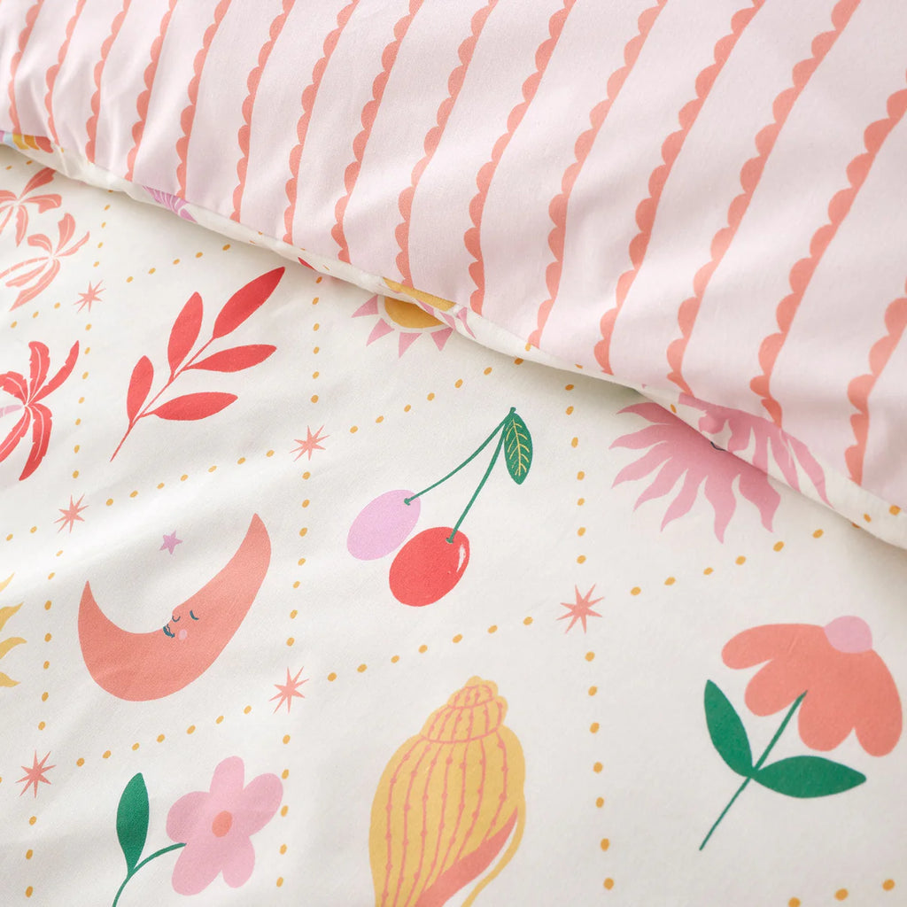 Dreamscape Duvet Cover Set in Multi