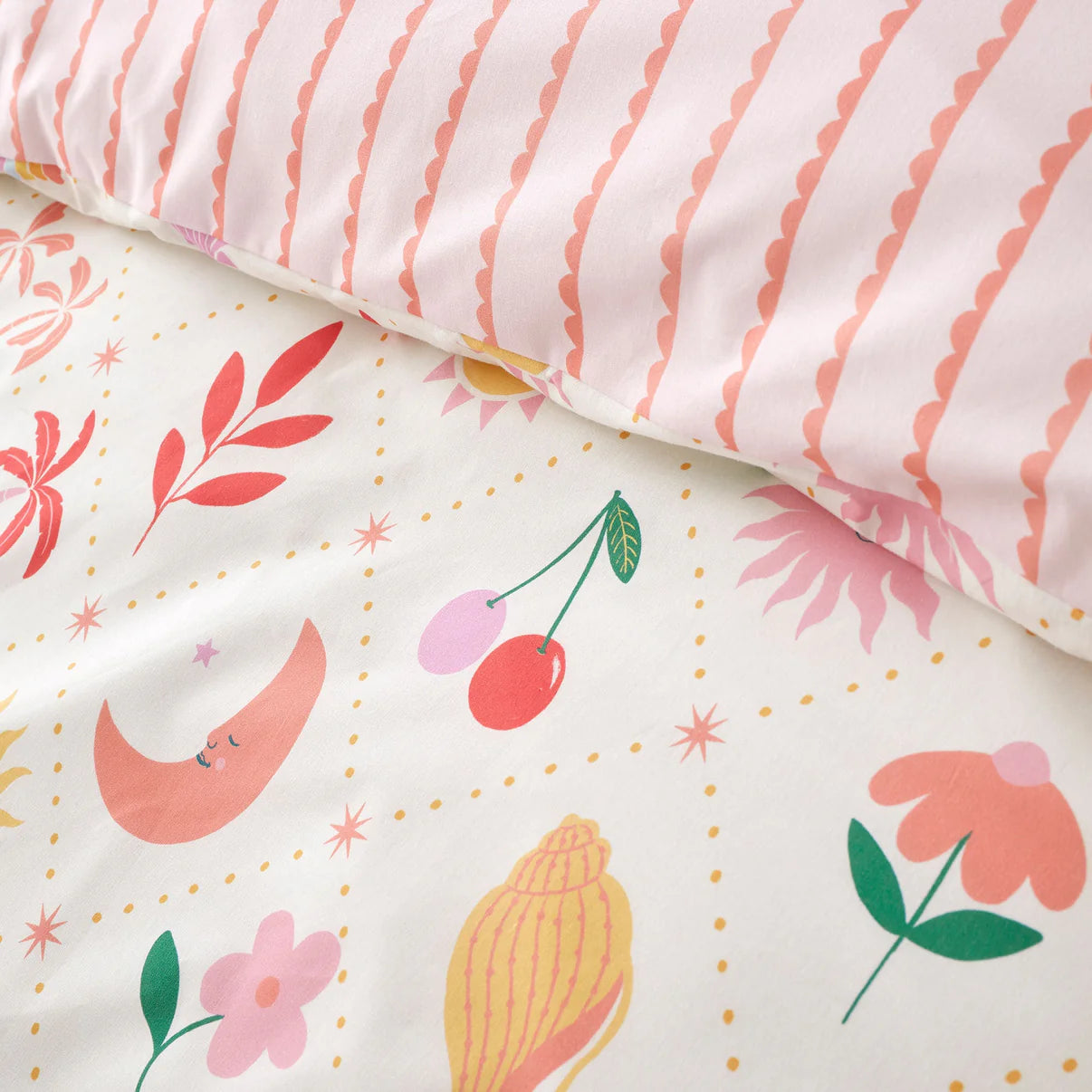 Dreamscape Duvet Cover Set in Multi