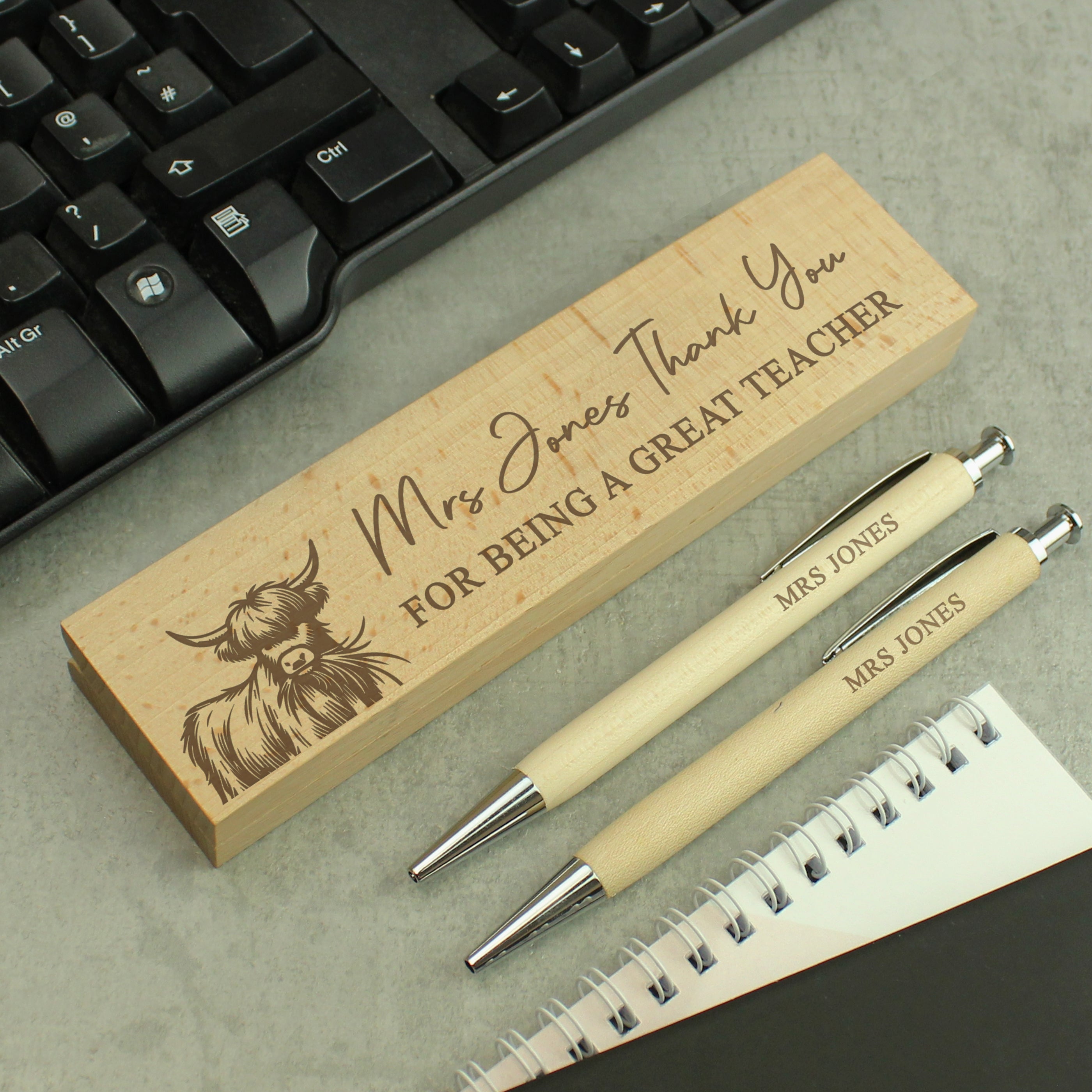 Personalised Highland Cow Wooden Pen & Pencil Set