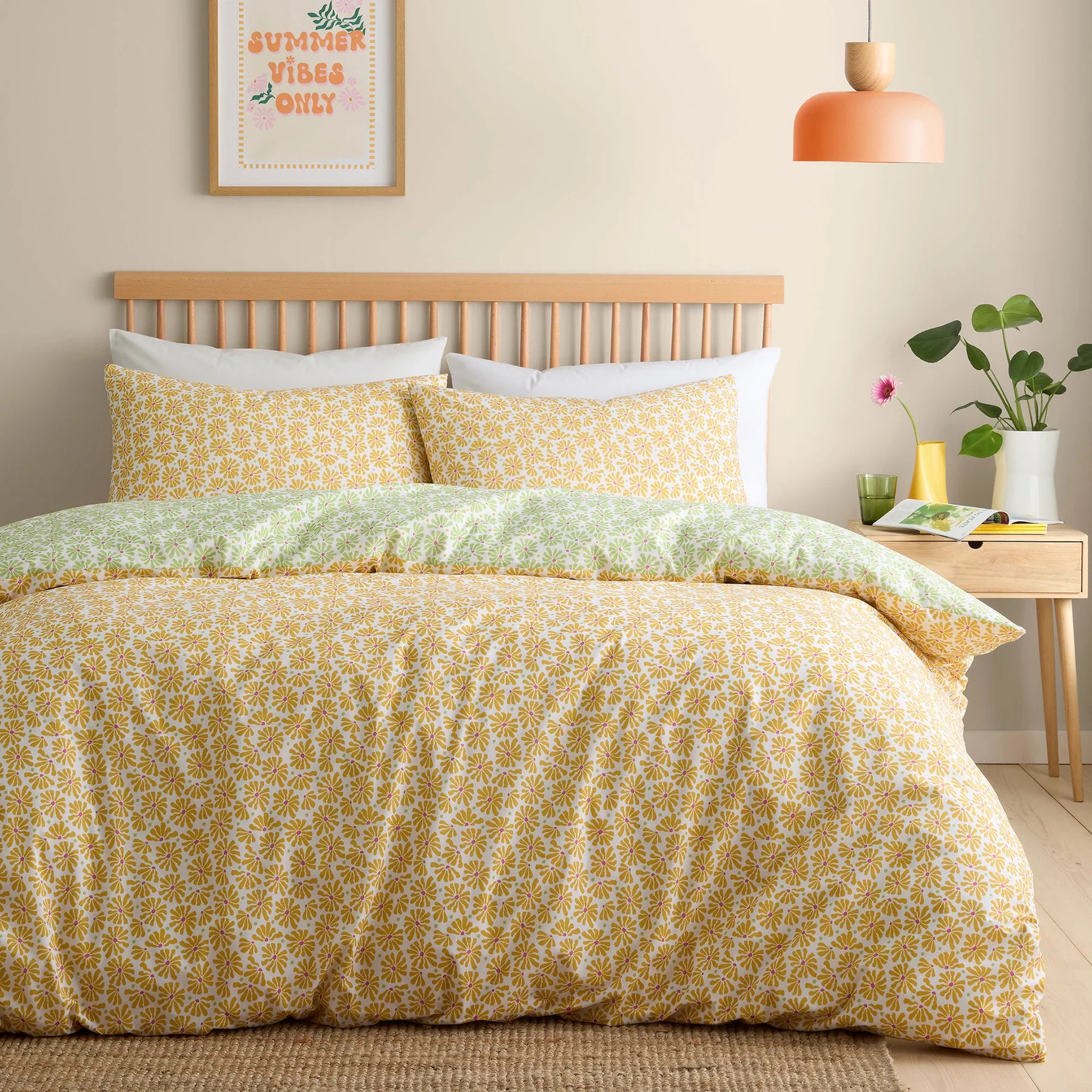 Duvet Cover Set Retro Daisy Floral in Yellow