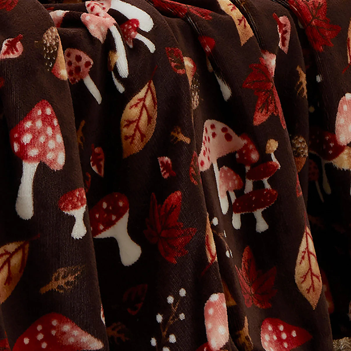 Woodland Dreams Throw in Chocolate 120 x 150cm