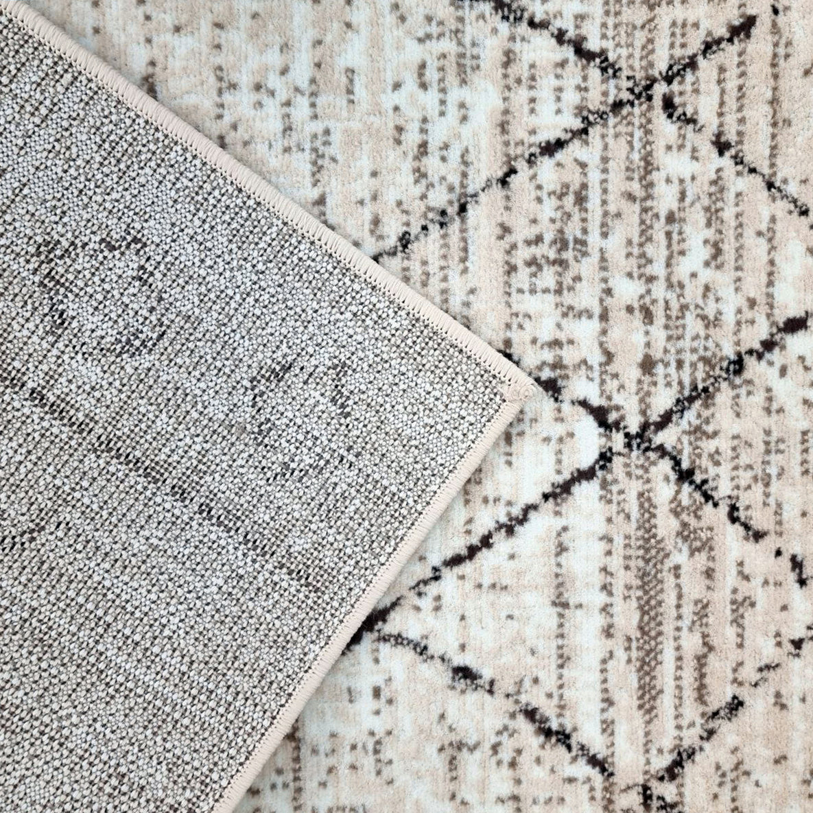 Geometric Cream Rug Diamond Aztec Pattern Rug