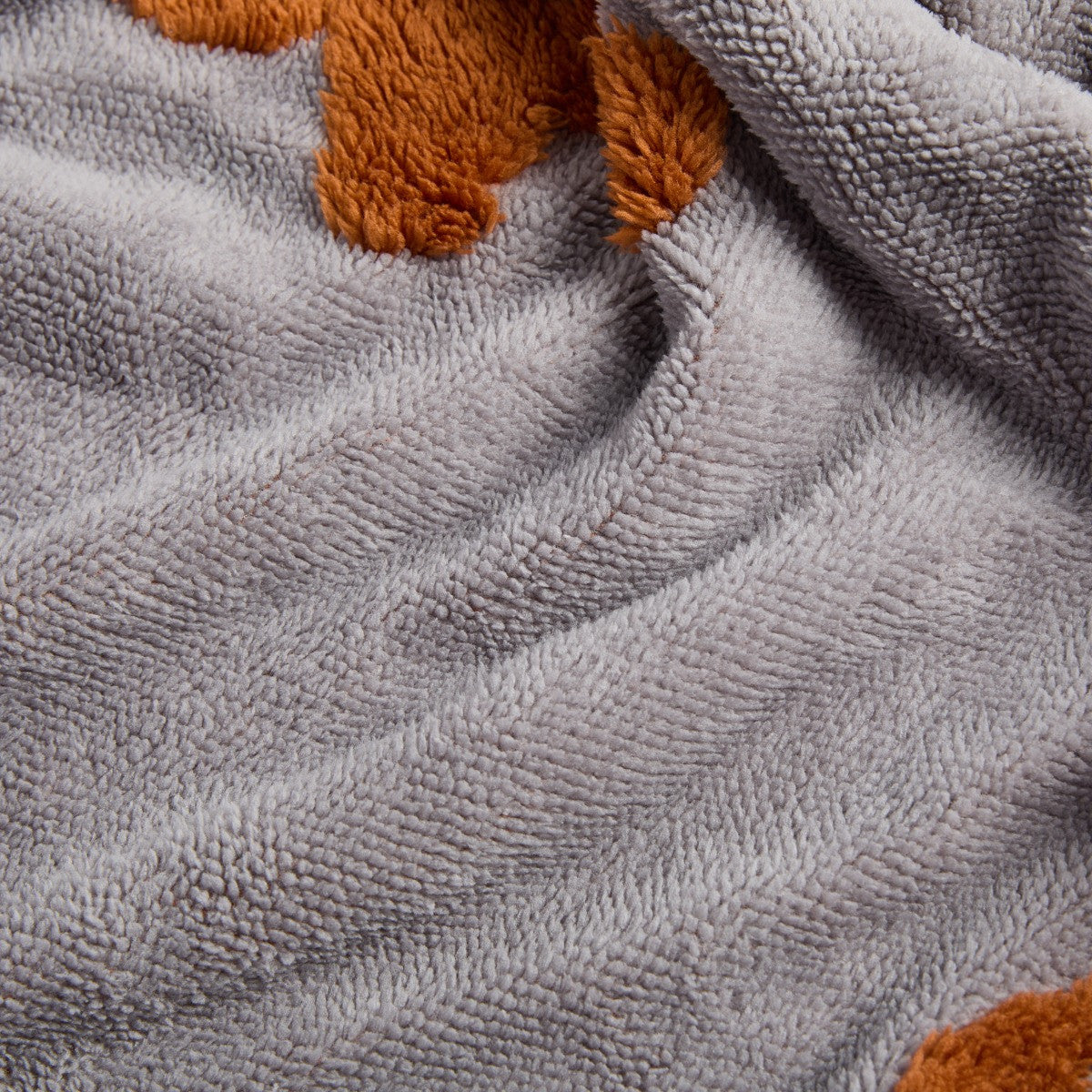 Tufted Gingerbread Fleece Throw - 4 Colours